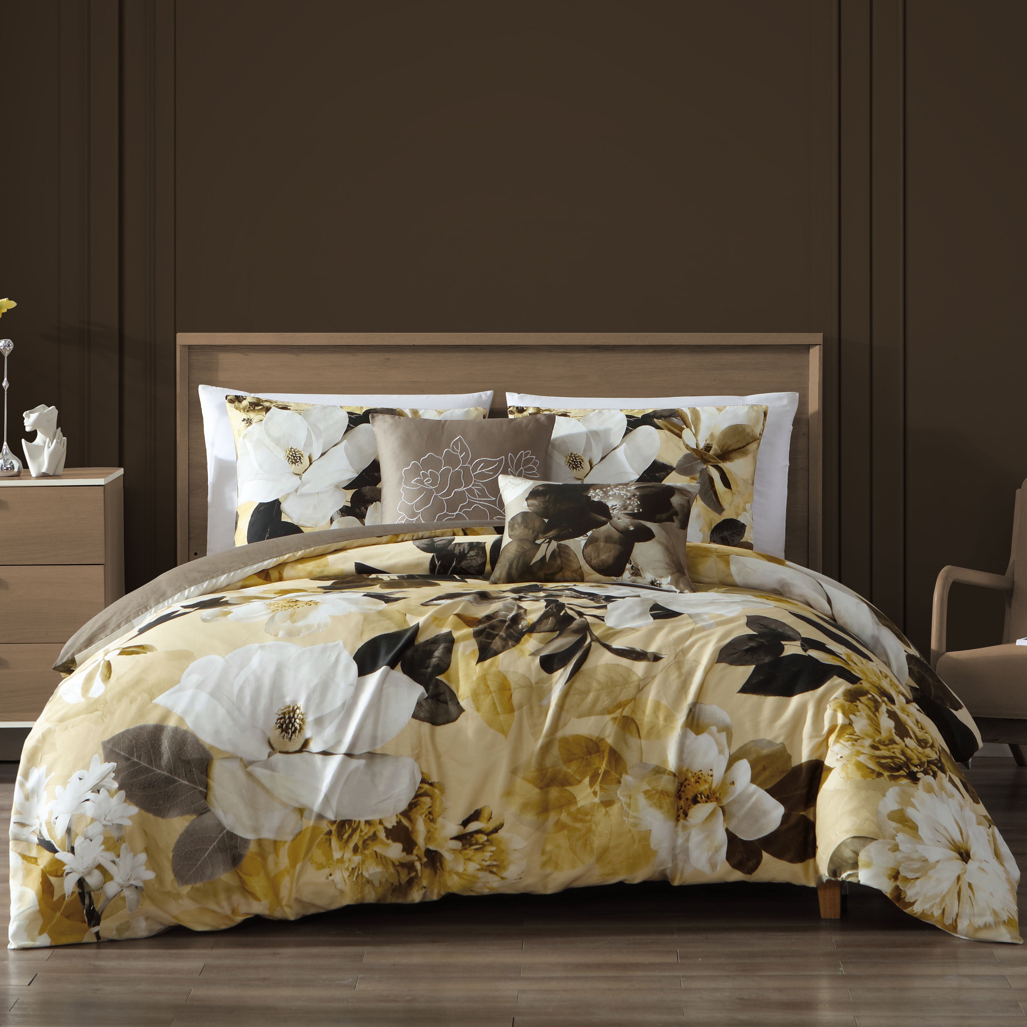 Bebejan Zayra 5 Piece Reversible Comforter Set