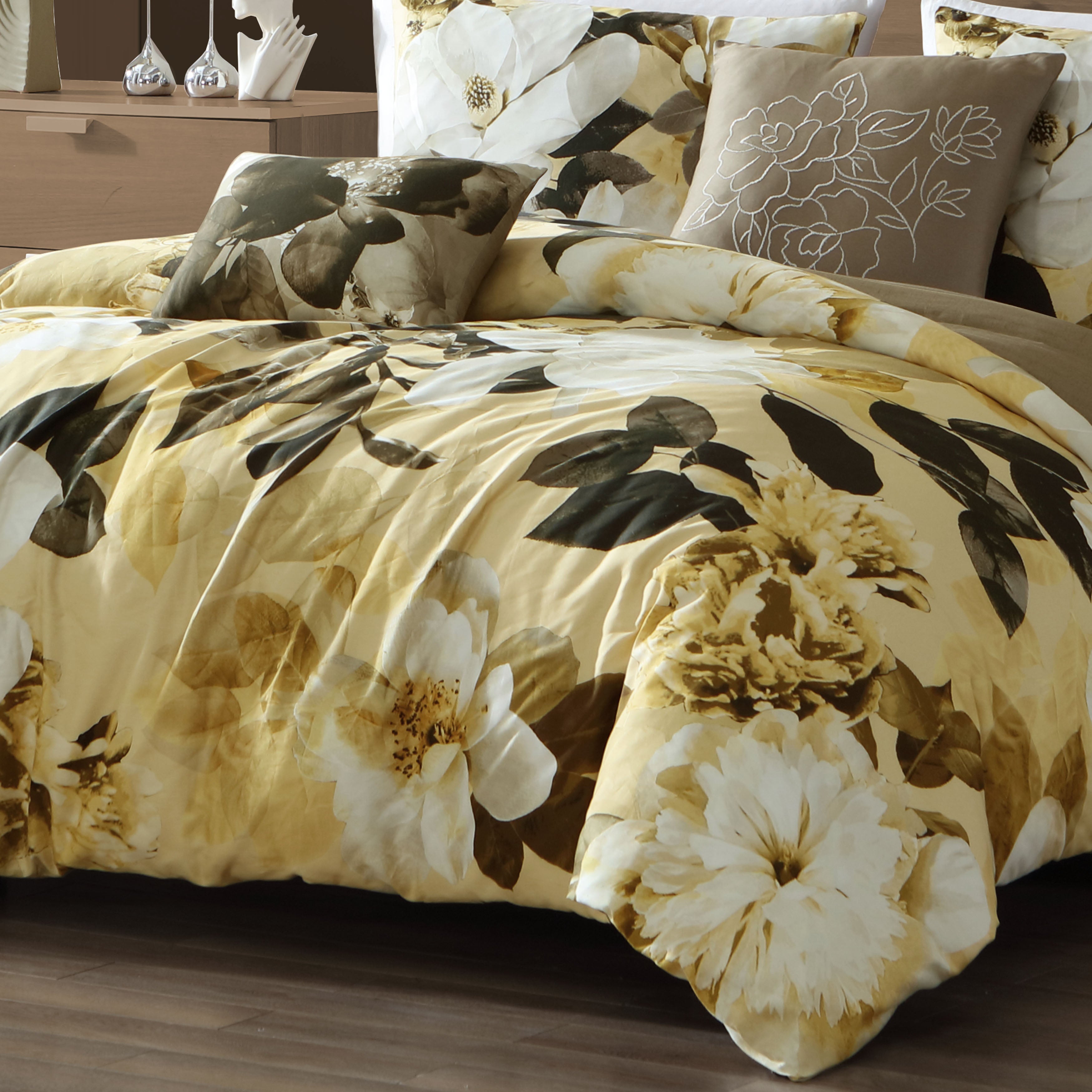 Bebejan Zayra 5 Piece Reversible Comforter Set