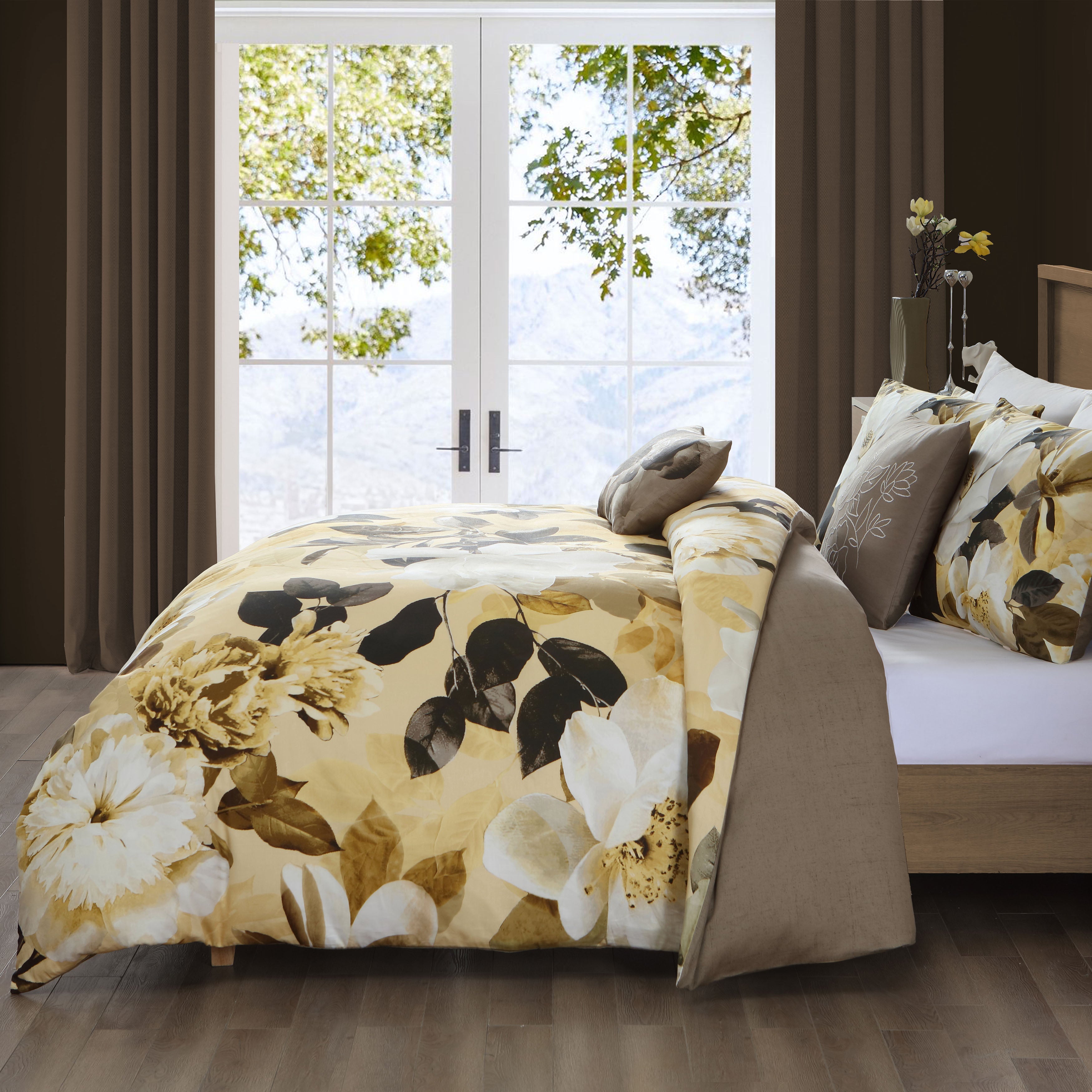 Bebejan Zayra 5 Piece Reversible Comforter Set